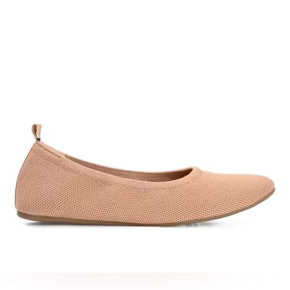 Anne Klein 1 LH  shoe perfect for a woman size 8 1/2 with a right foot issue B35 - Picture 1 of 6